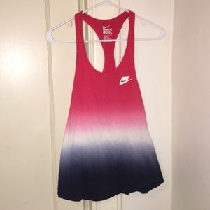 nike workout tank top